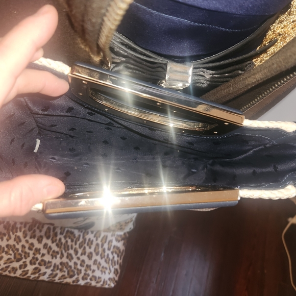 Kate Spade Akexia Gingham Blue &White Crossbody Bag with Woven Pattern - Picture 8 of 8